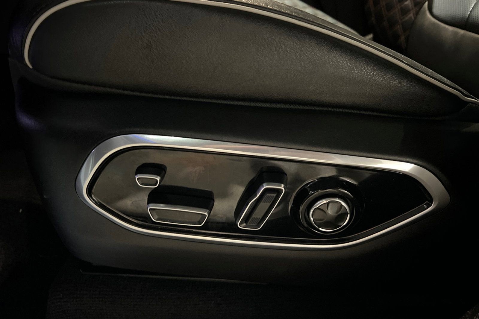 2023 Jeep Grand Cherokee 4xe Summit