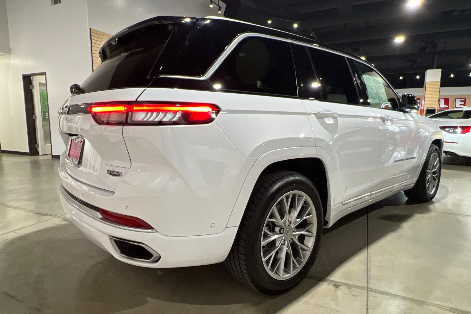 2023 Jeep Grand Cherokee 4xe Summit