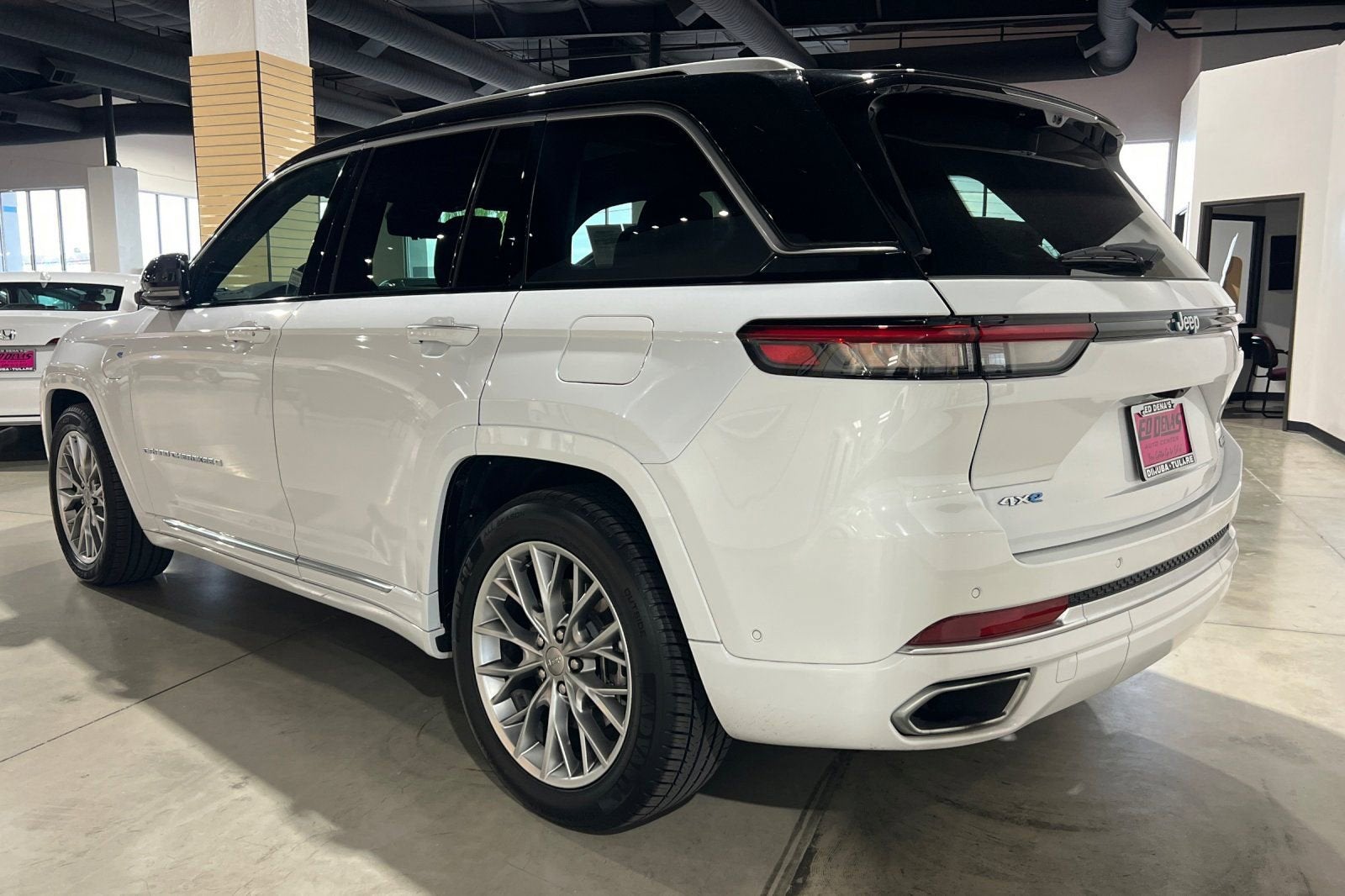 2023 Jeep Grand Cherokee 4xe Summit