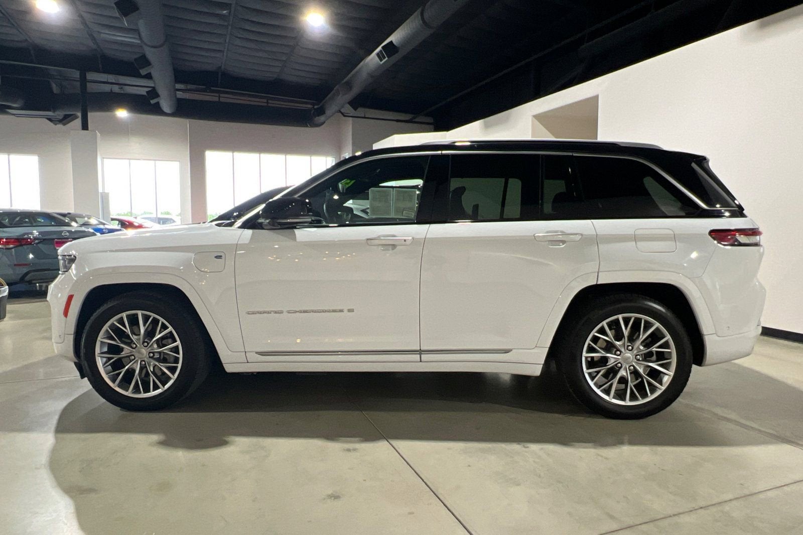 2023 Jeep Grand Cherokee 4xe Summit