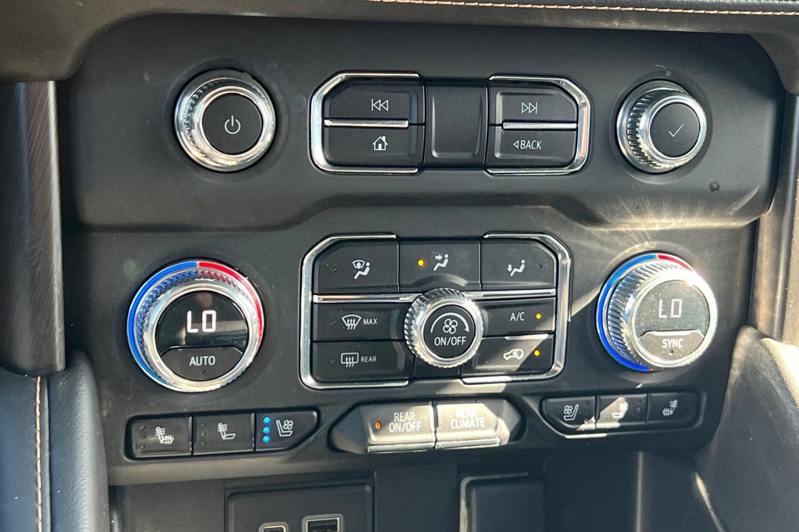 2023 GMC Yukon AT4