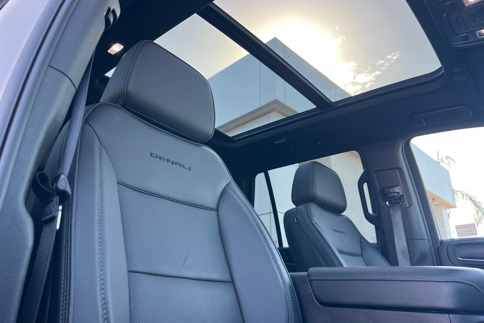 2024 GMC Yukon Denali