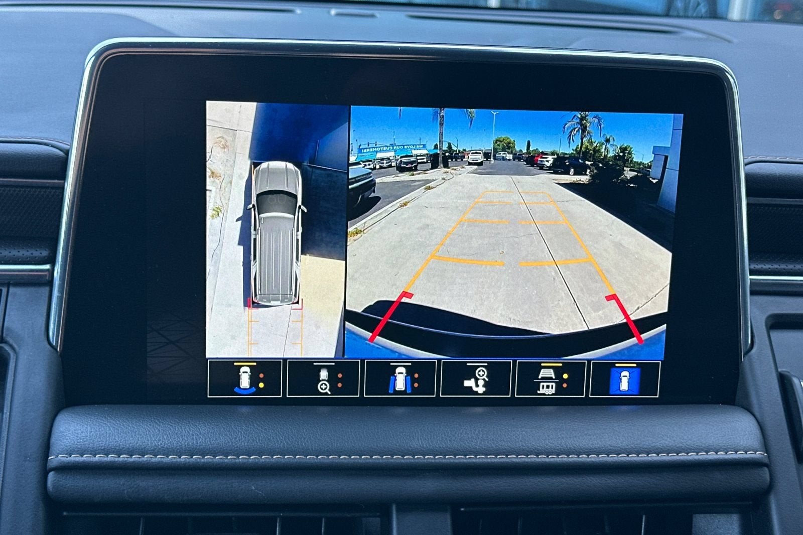 2023 GMC Yukon XL AT4