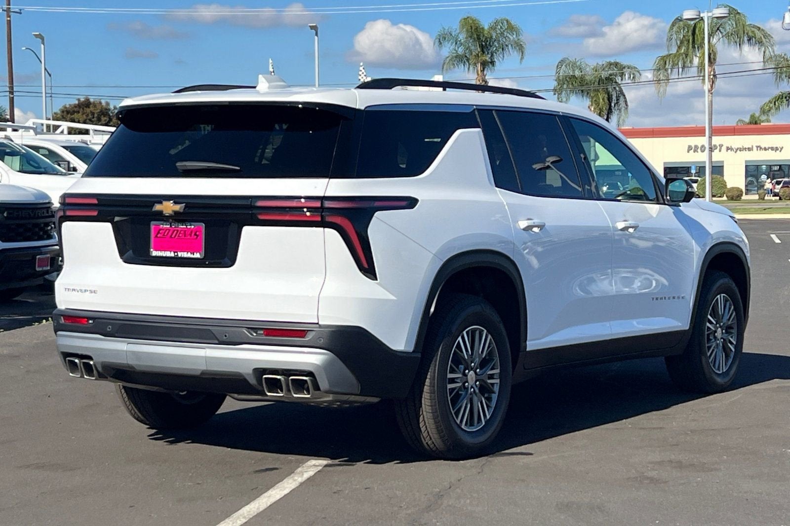 2026 Chevrolet Traverse LT