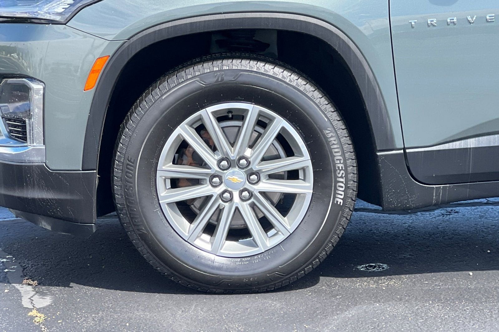 2023 Chevrolet Traverse LT Cloth