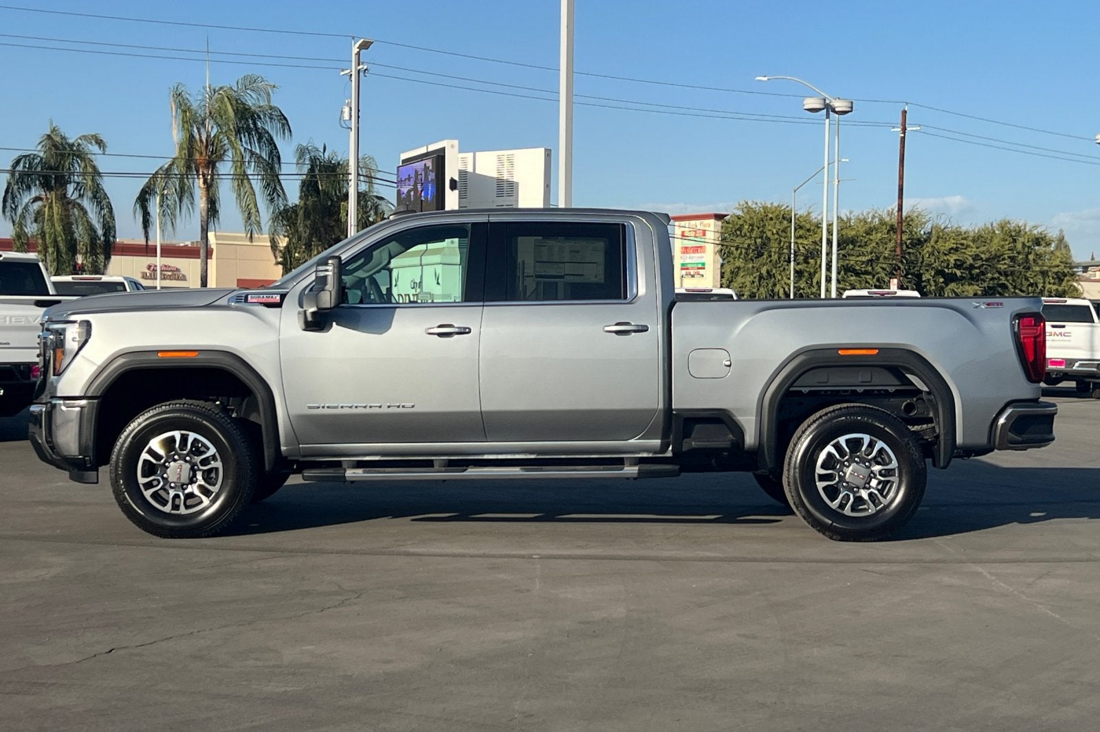 2026 GMC Sierra 2500 HD SLE