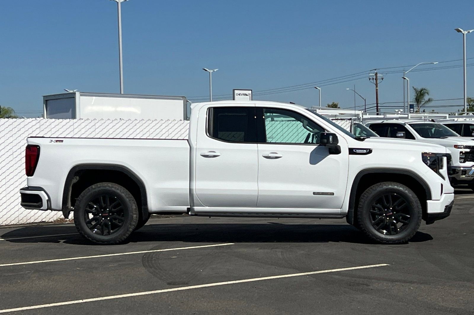 2025 GMC Sierra 1500 Elevation