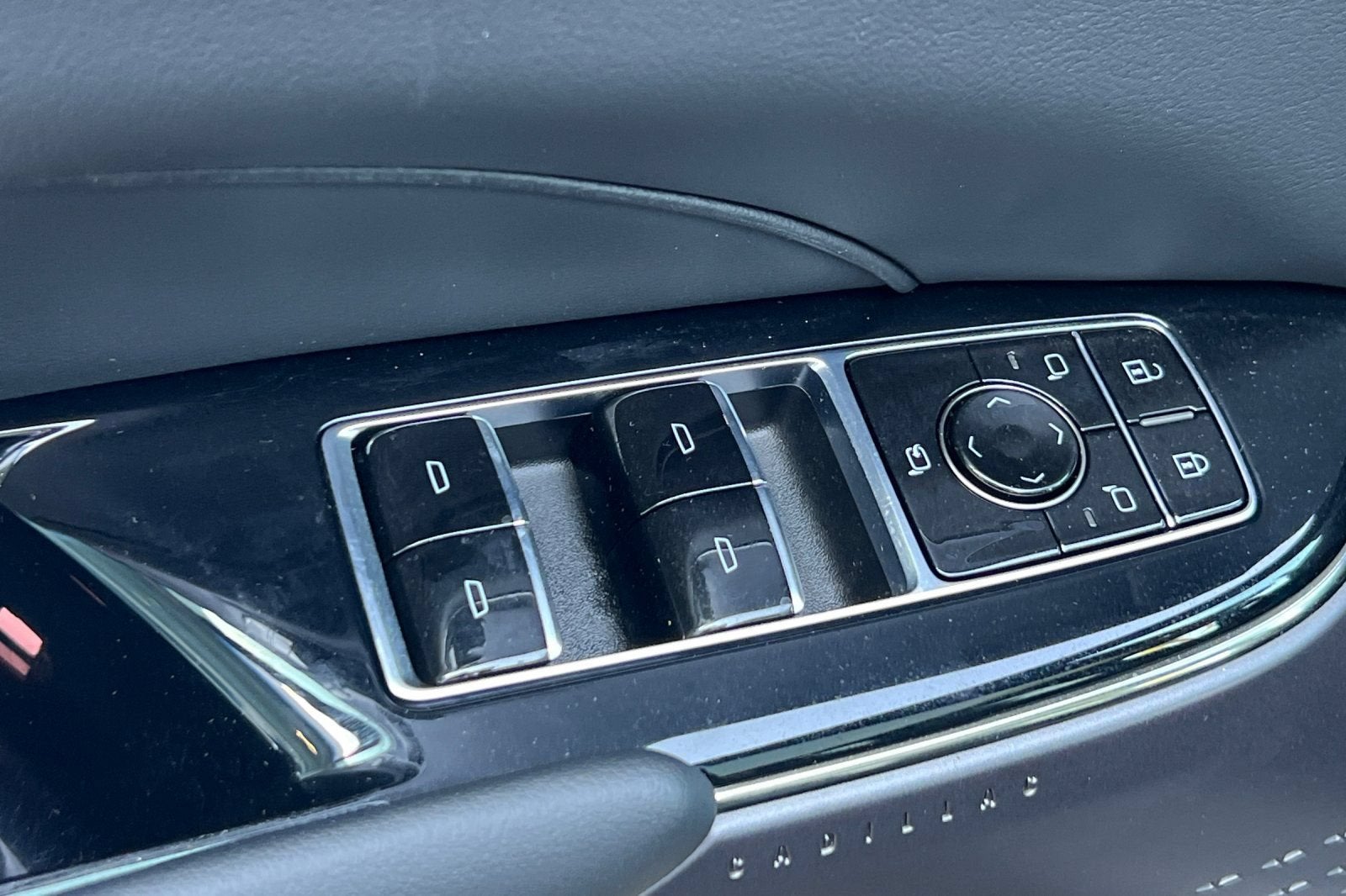 2024 Cadillac LYRIQ Sport 1