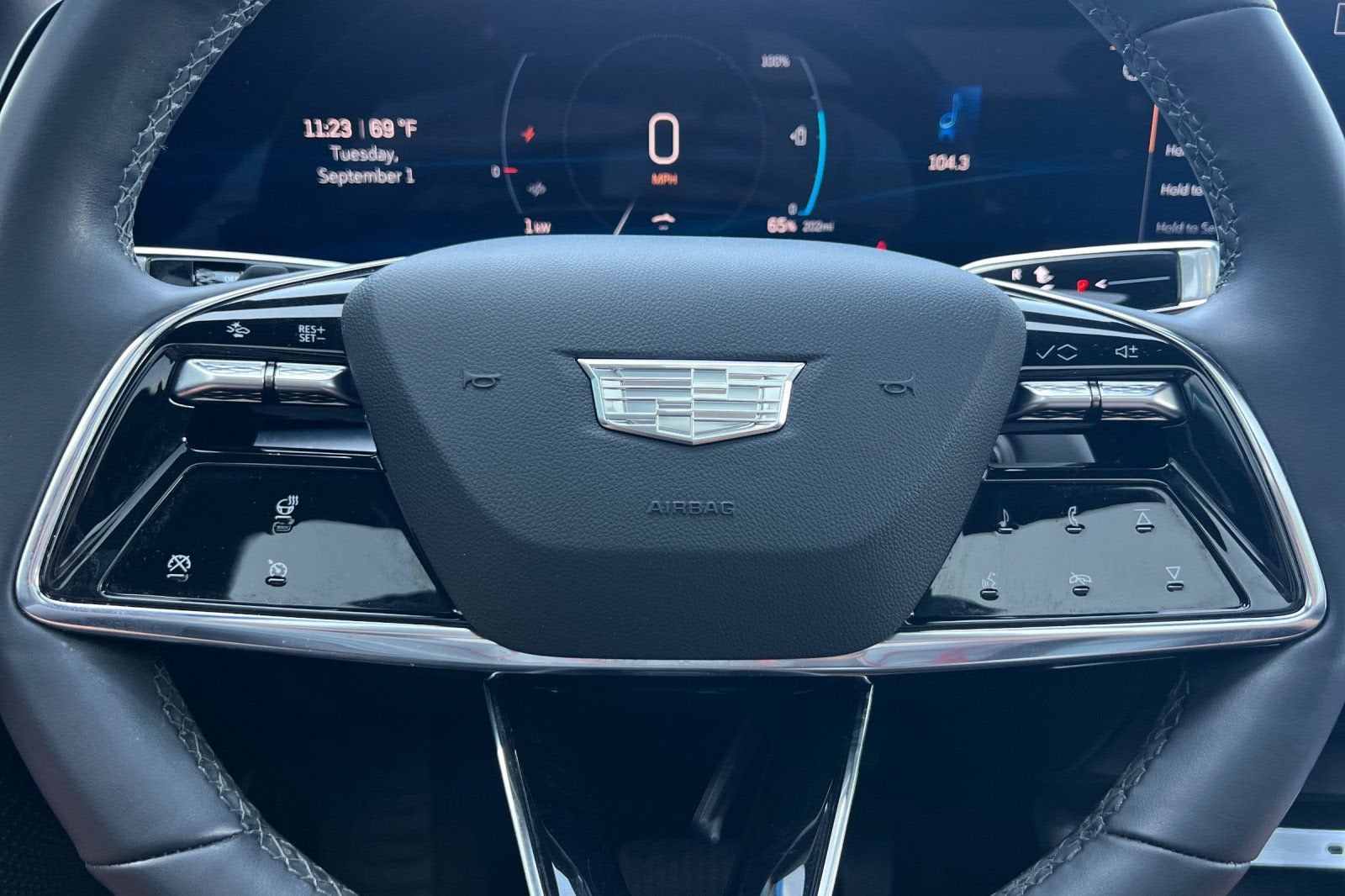 2024 Cadillac LYRIQ Sport 1