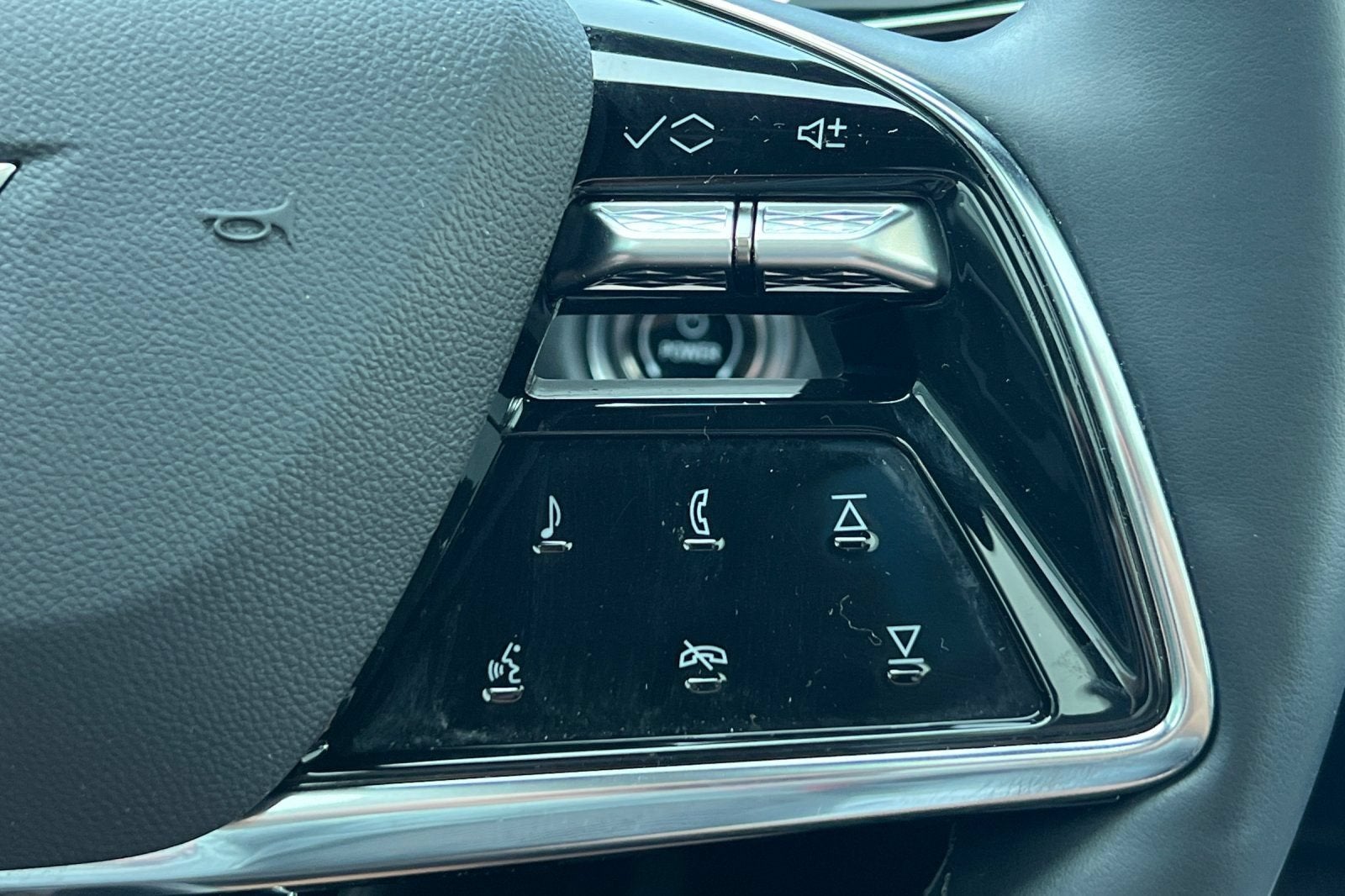 2024 Cadillac LYRIQ Sport 1