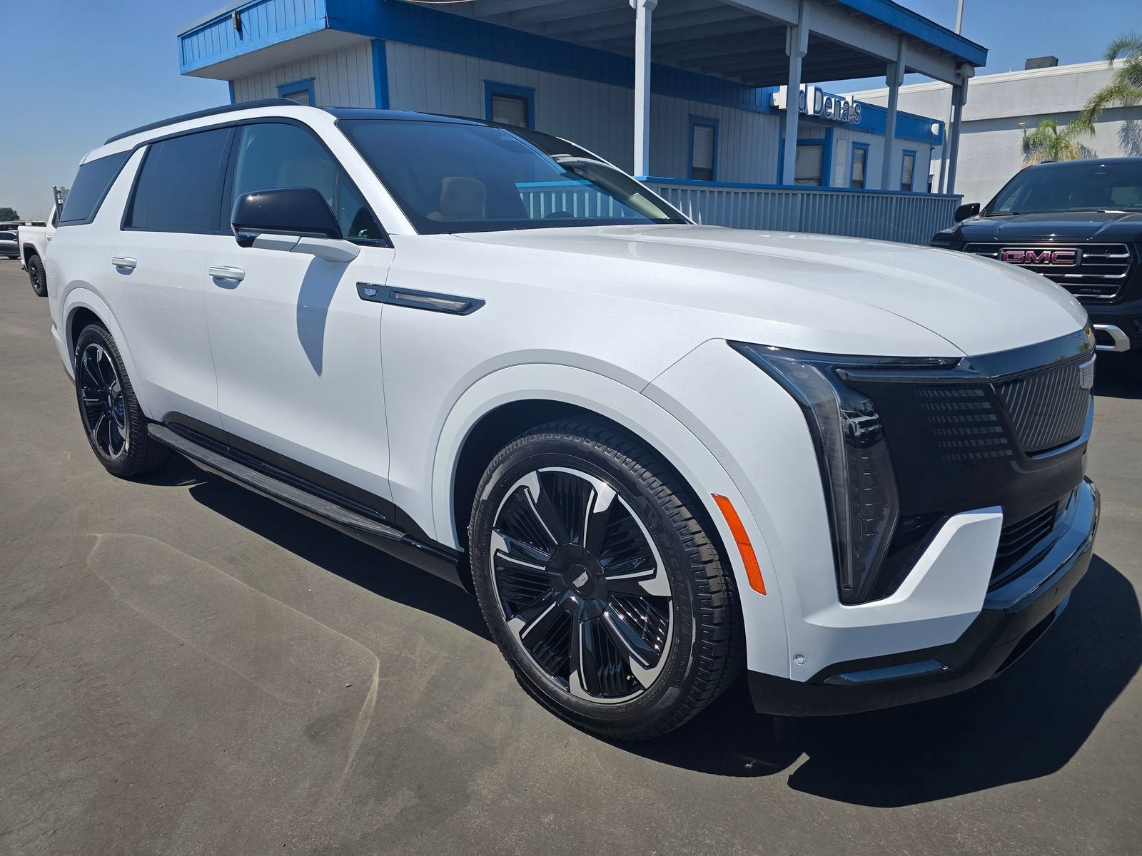 2026 Cadillac ESCALADE IQL Premium Sport