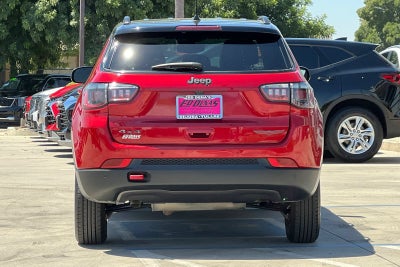2025 Jeep Compass Trailhawk