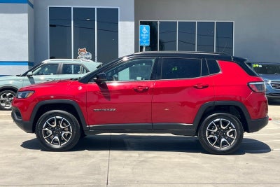 2025 Jeep Compass Trailhawk