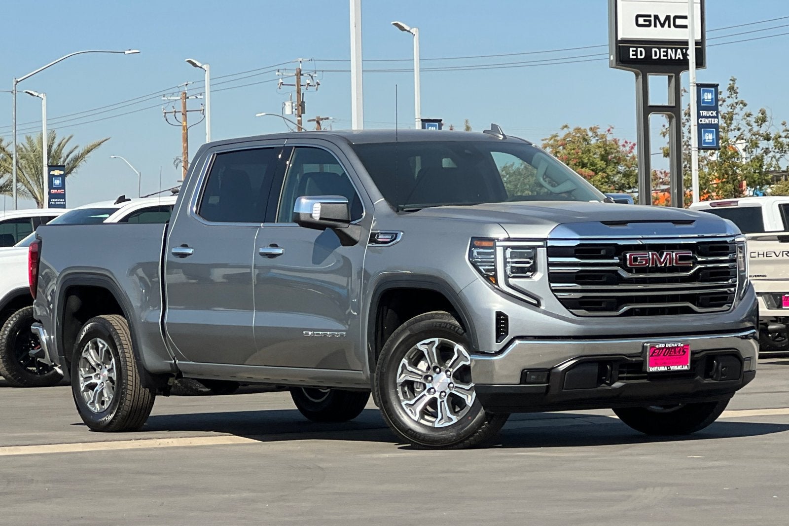 2026 GMC Sierra 1500 SLT