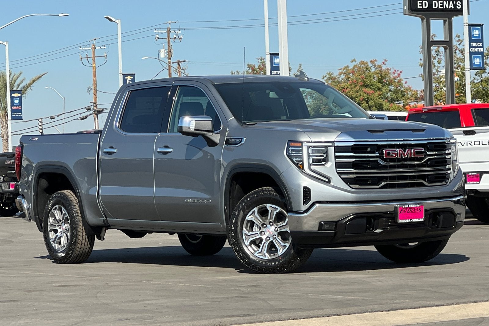 2026 GMC Sierra 1500 SLT