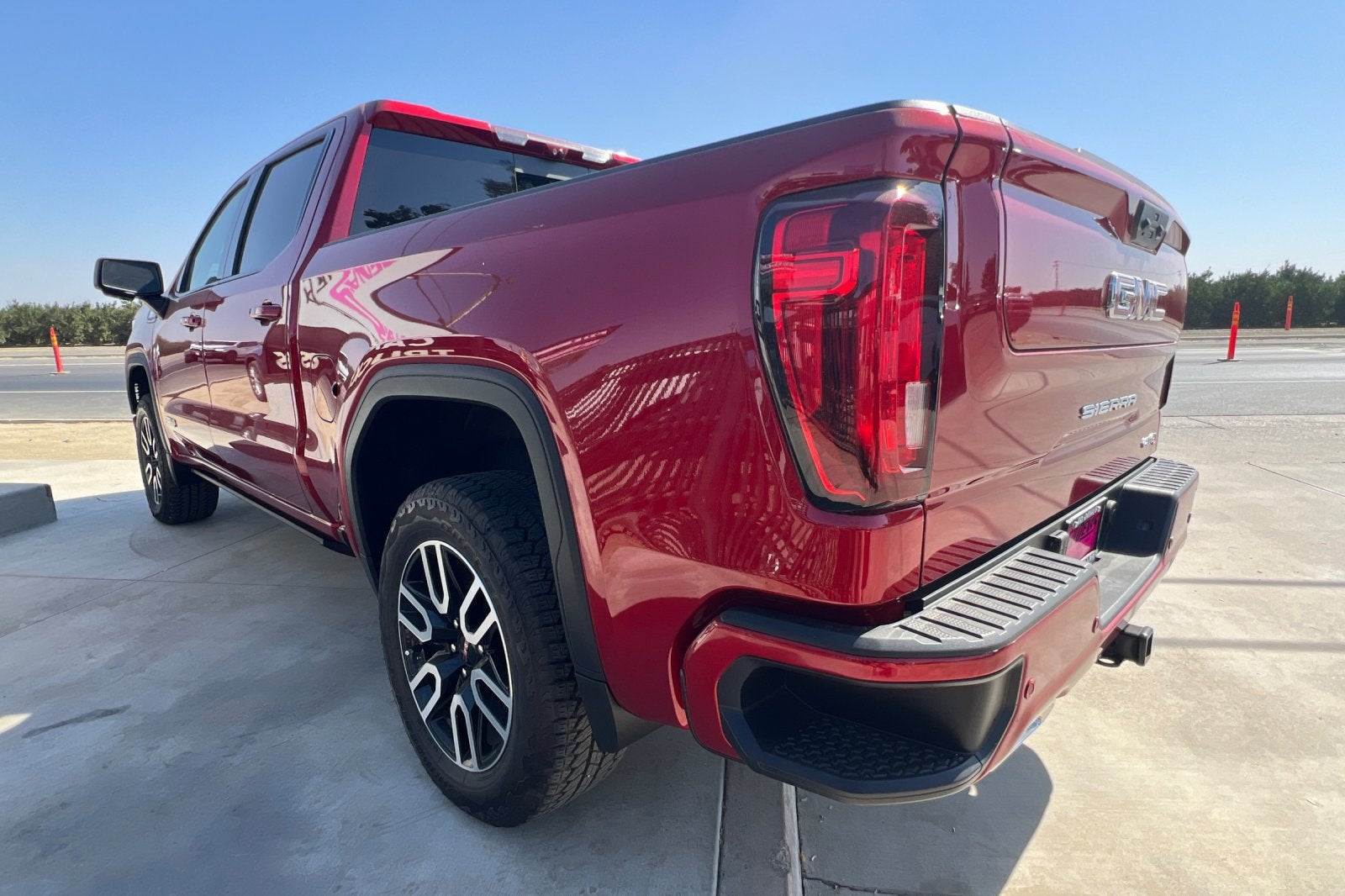 2025 GMC Sierra 1500 AT4