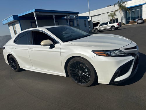 2022 Toyota Camry Hybrid XSE