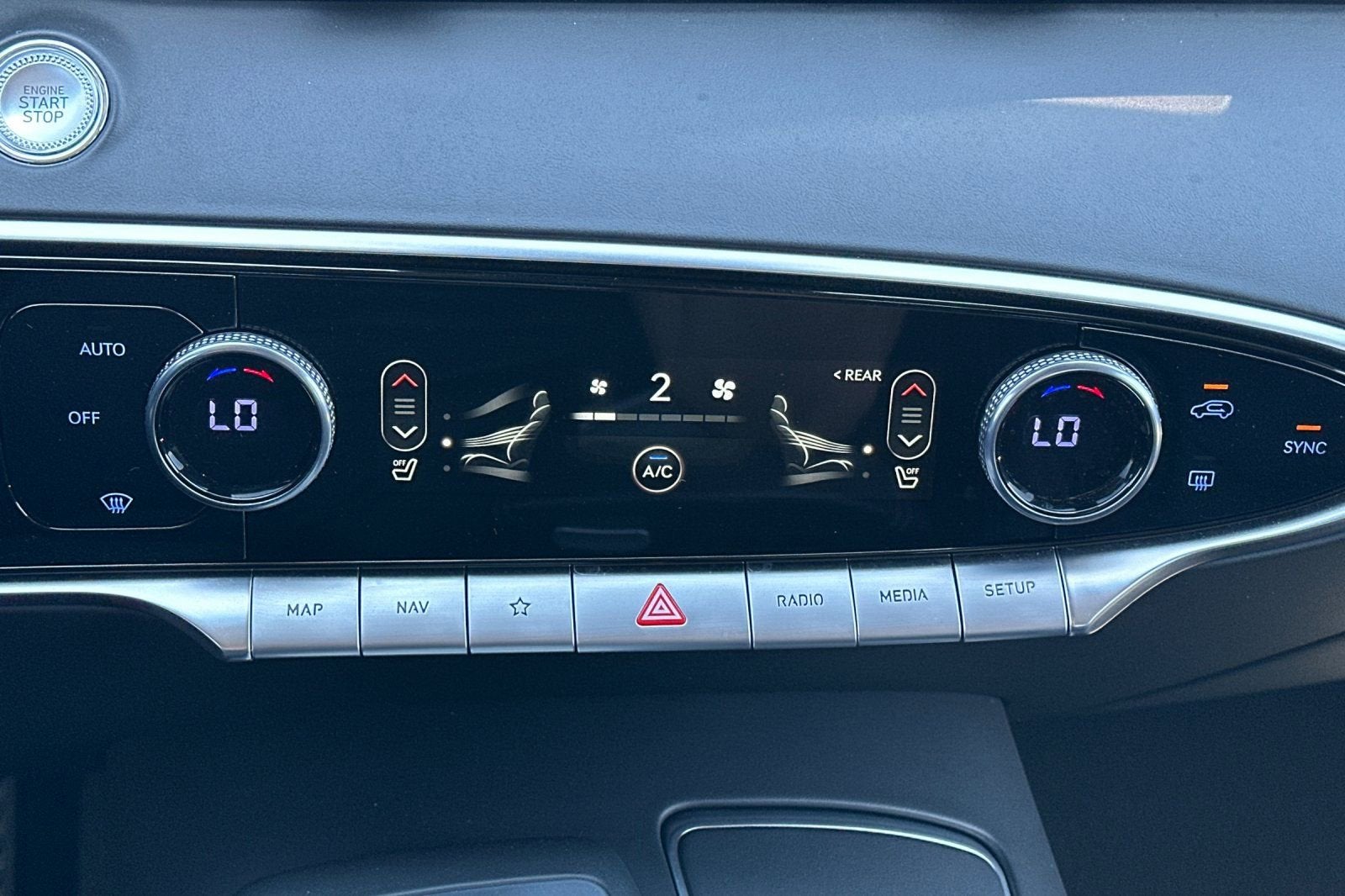 2025 Genesis GV70 2.5T