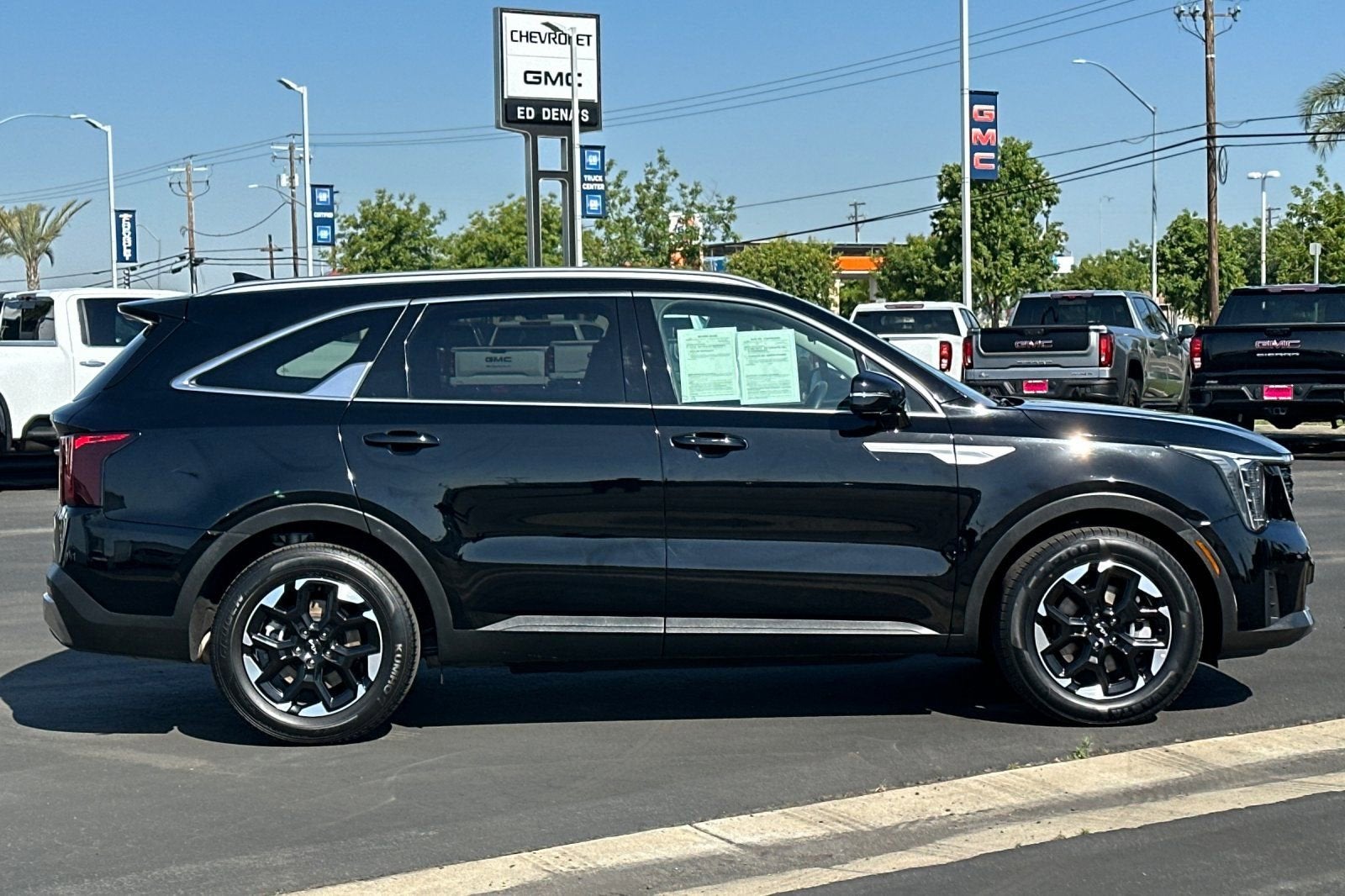 2024 Kia Sorento S