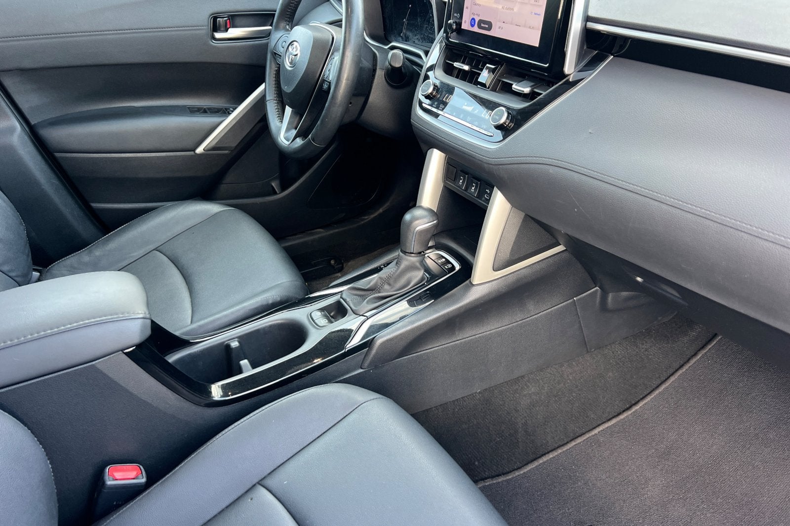 2023 Toyota Corolla Cross XLE