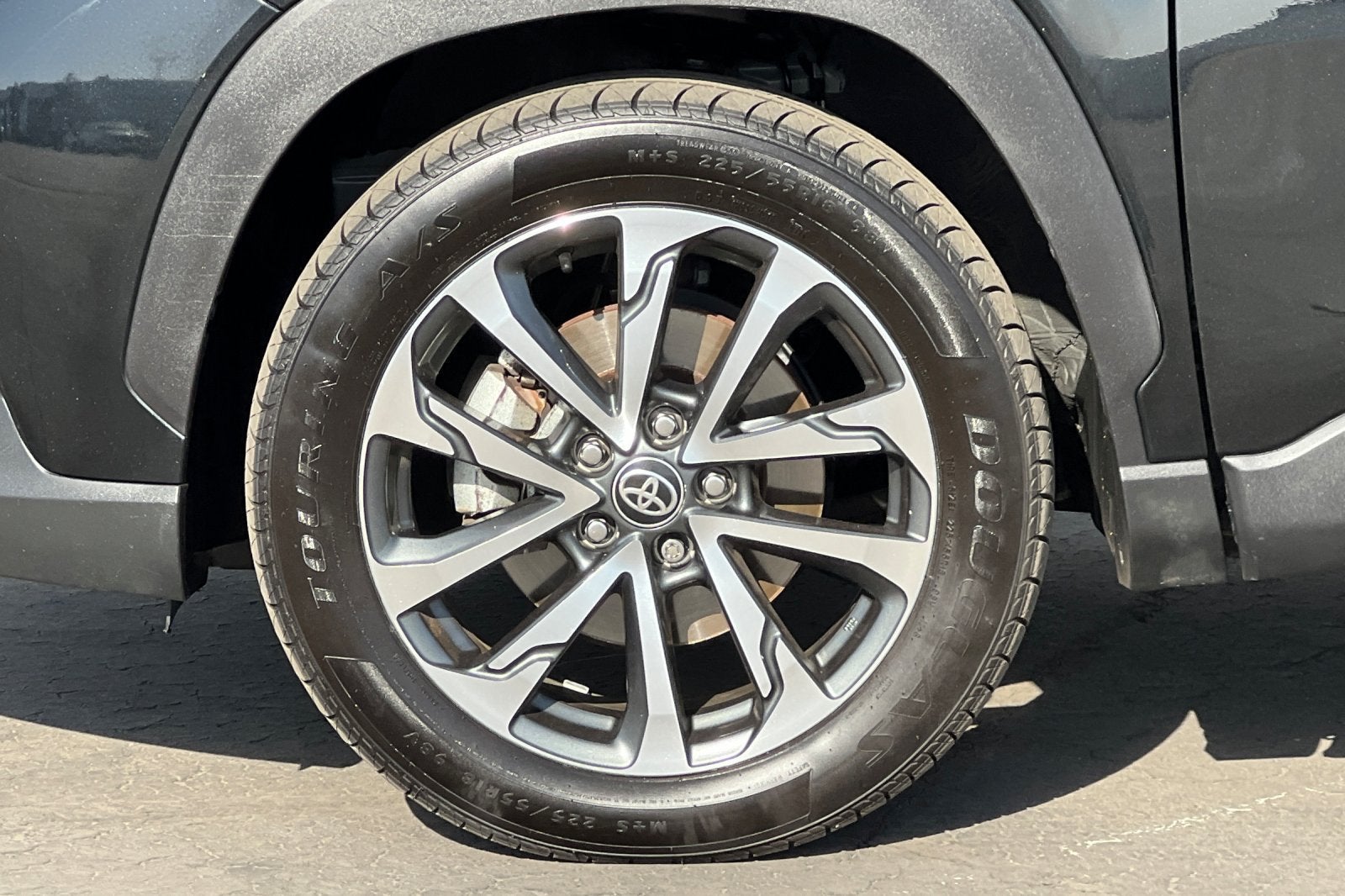 2023 Toyota Corolla Cross XLE