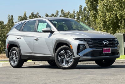 2026 Hyundai Tucson Hybrid Blue SE