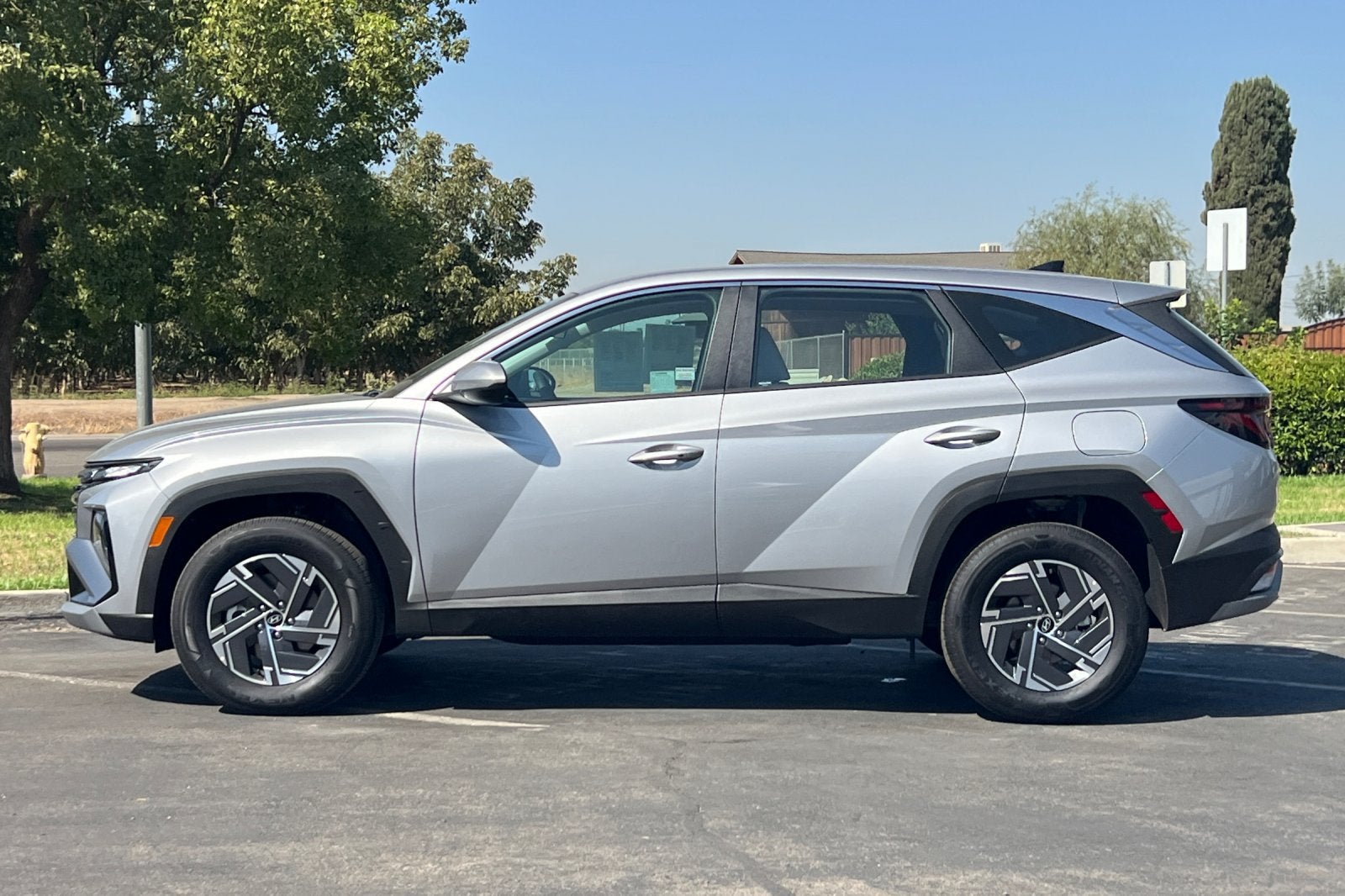 2026 Hyundai Tucson Hybrid Blue SE