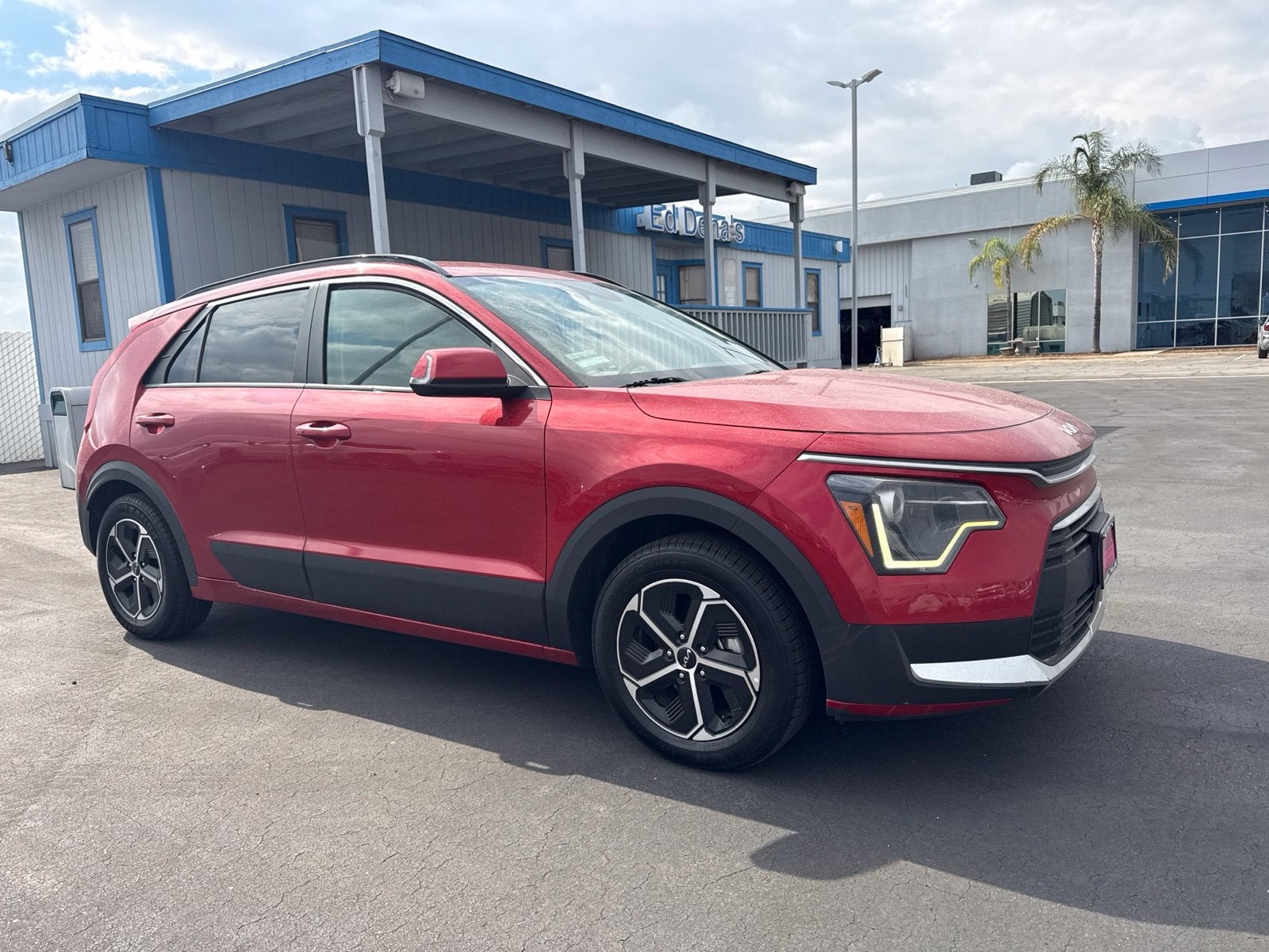 2023 Kia Niro EX