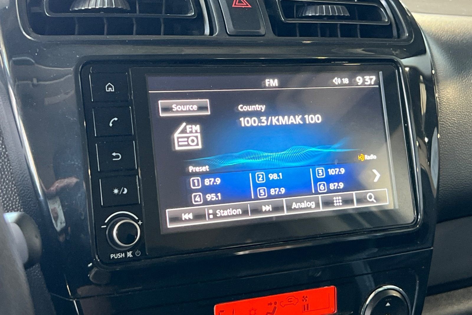 2024 Mitsubishi Mirage ES
