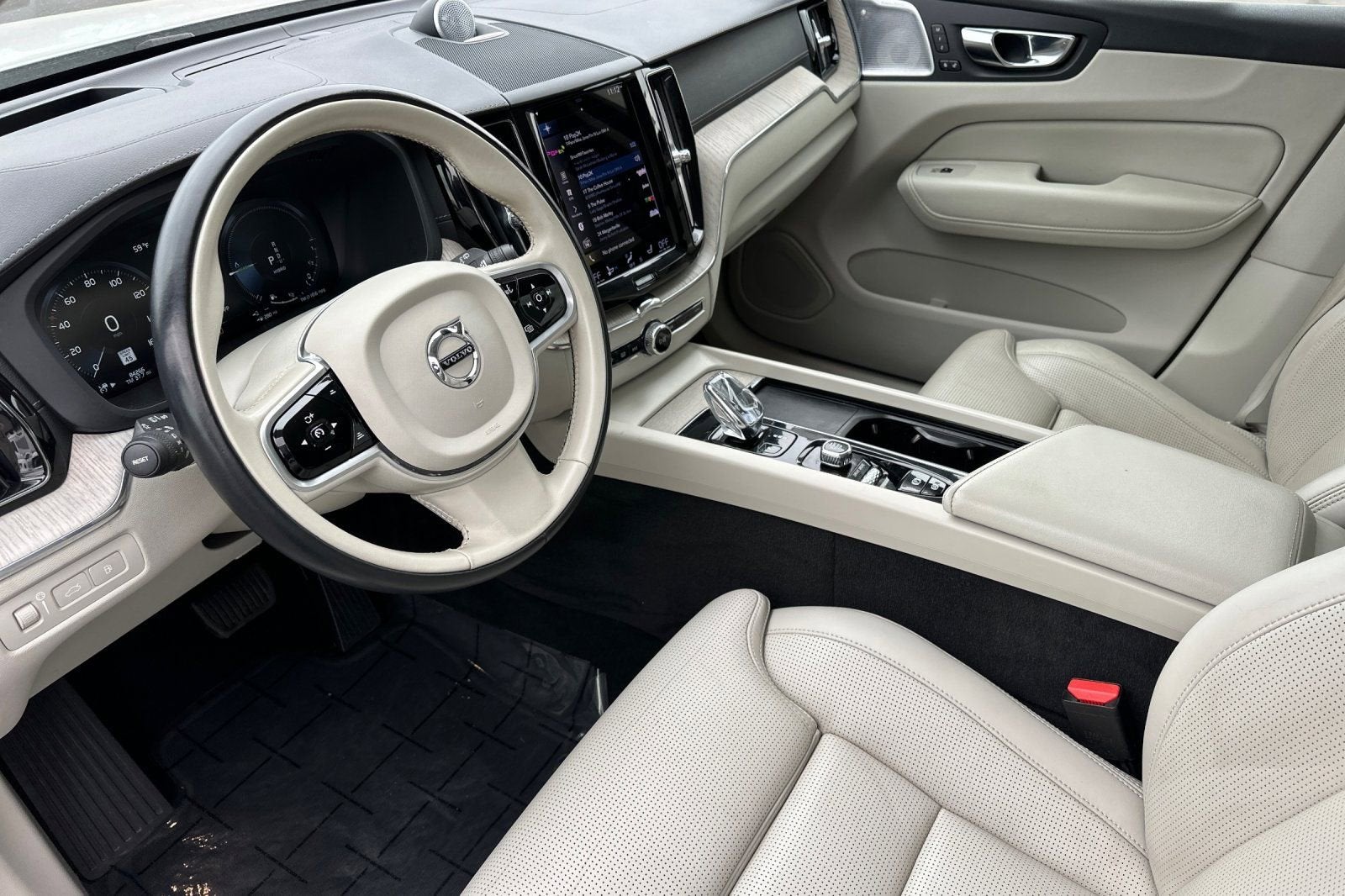 2021 Volvo XC60 Inscription Expression