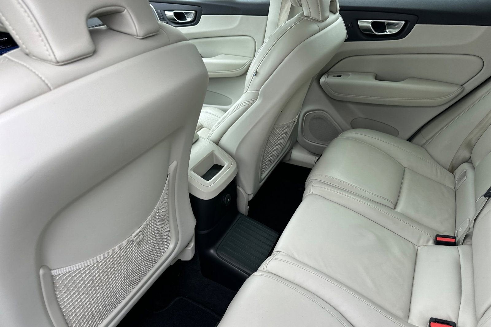 2021 Volvo XC60 Inscription Expression