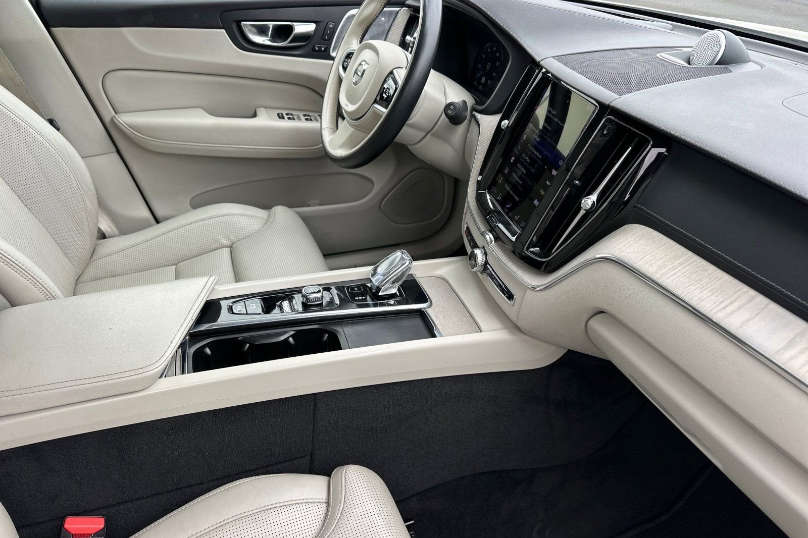 2021 Volvo XC60 Inscription Expression