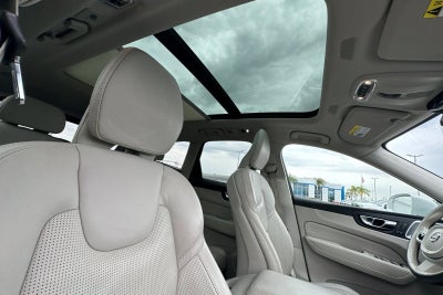 2021 Volvo XC60 Inscription Expression