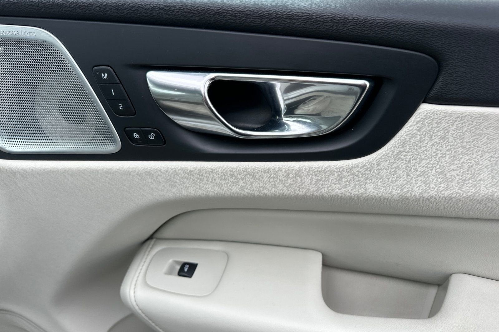 2021 Volvo XC60 Inscription Expression
