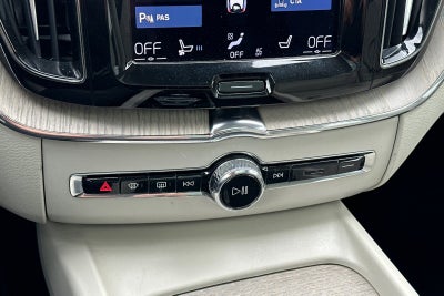 2021 Volvo XC60 Inscription Expression