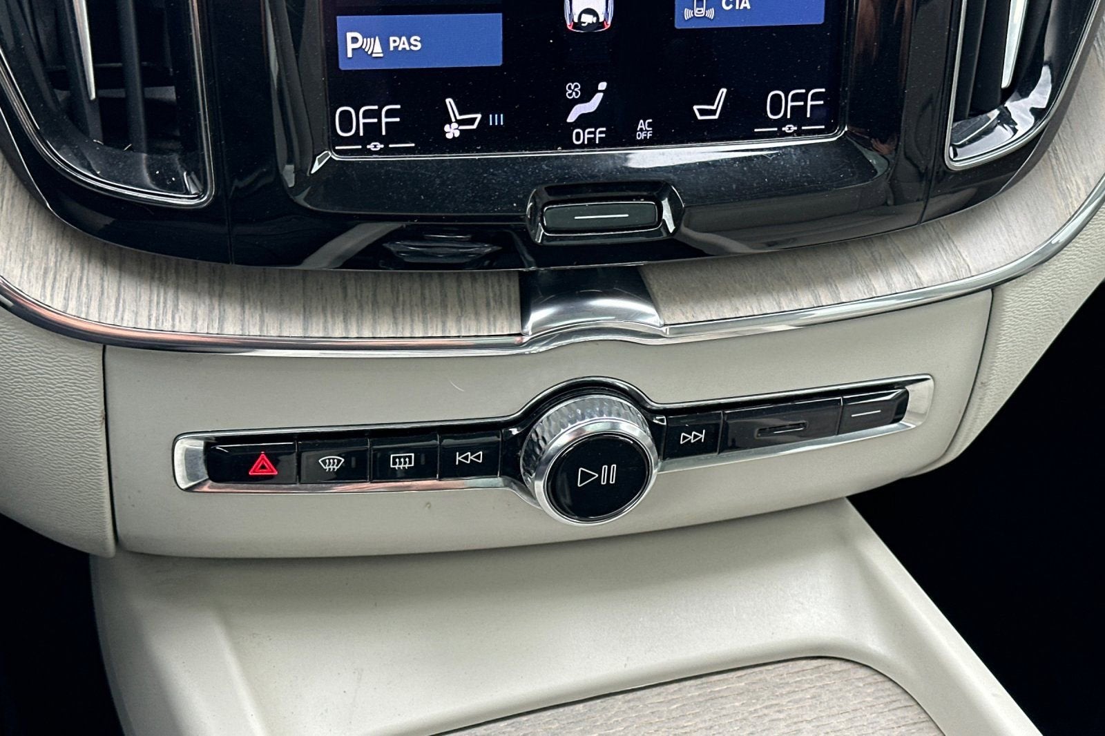 2021 Volvo XC60 Inscription Expression