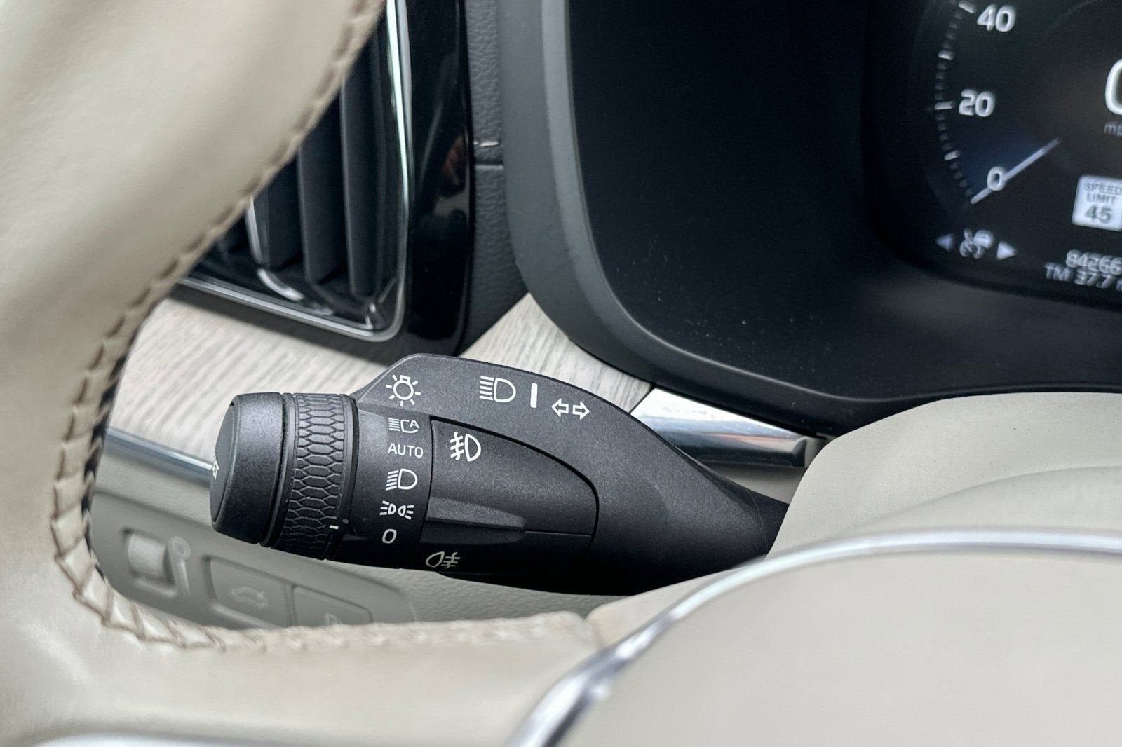 2021 Volvo XC60 Inscription Expression